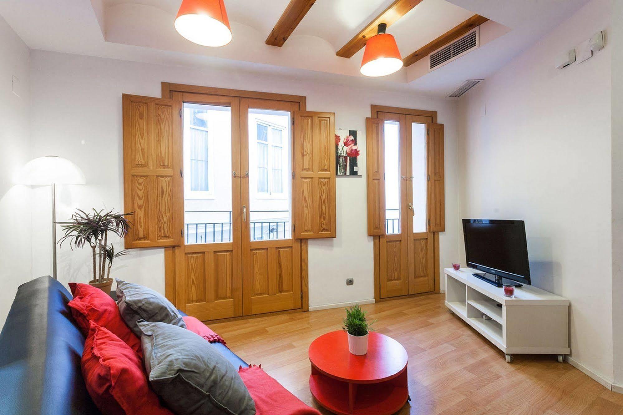 Like Apartments Lonja Valencia Luaran gambar