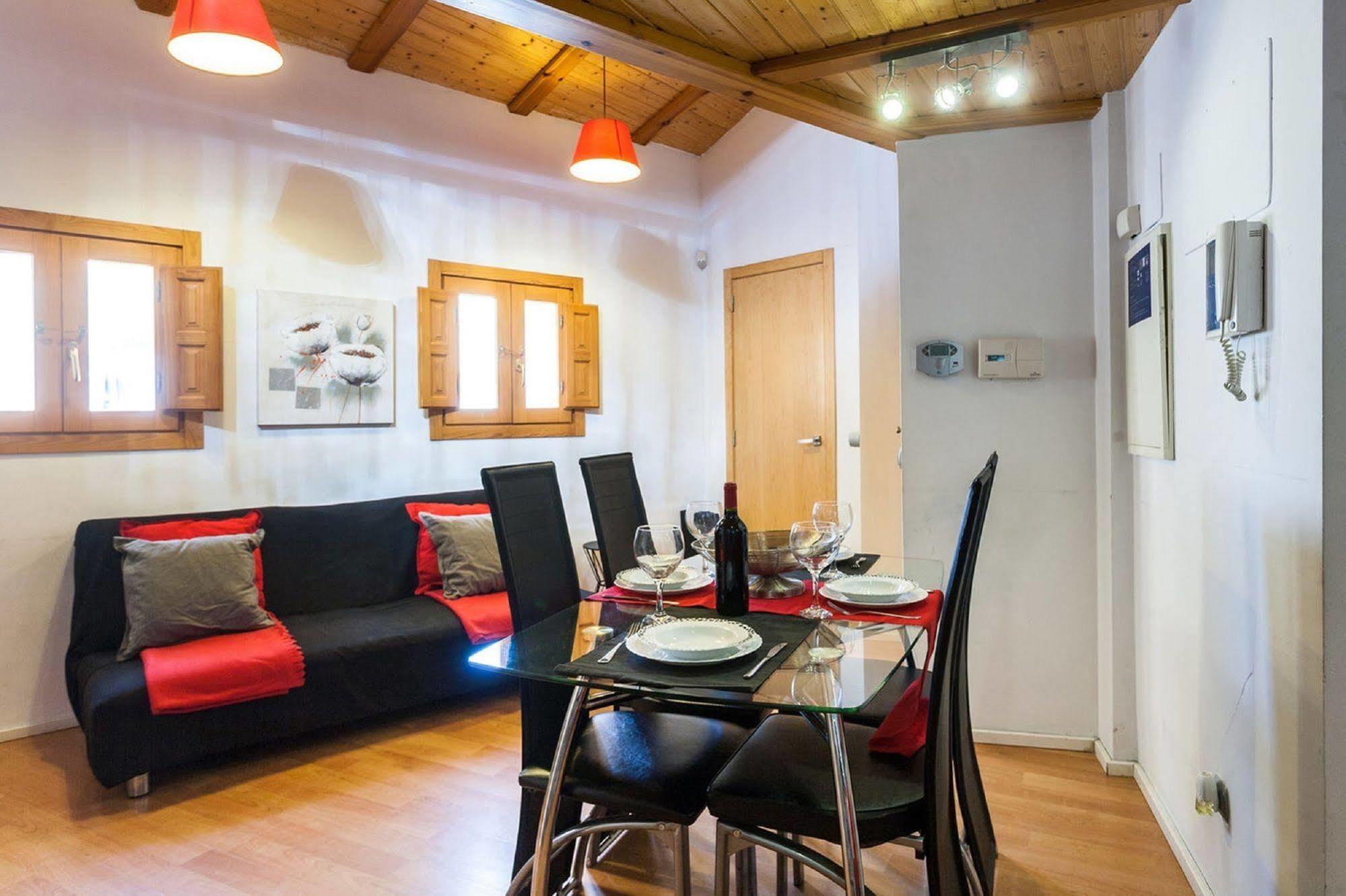 Like Apartments Lonja Valencia Luaran gambar